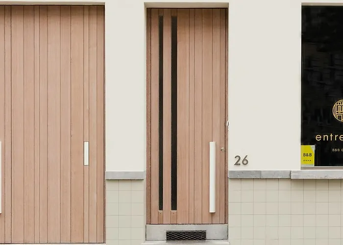 فندق Entrenous 4*